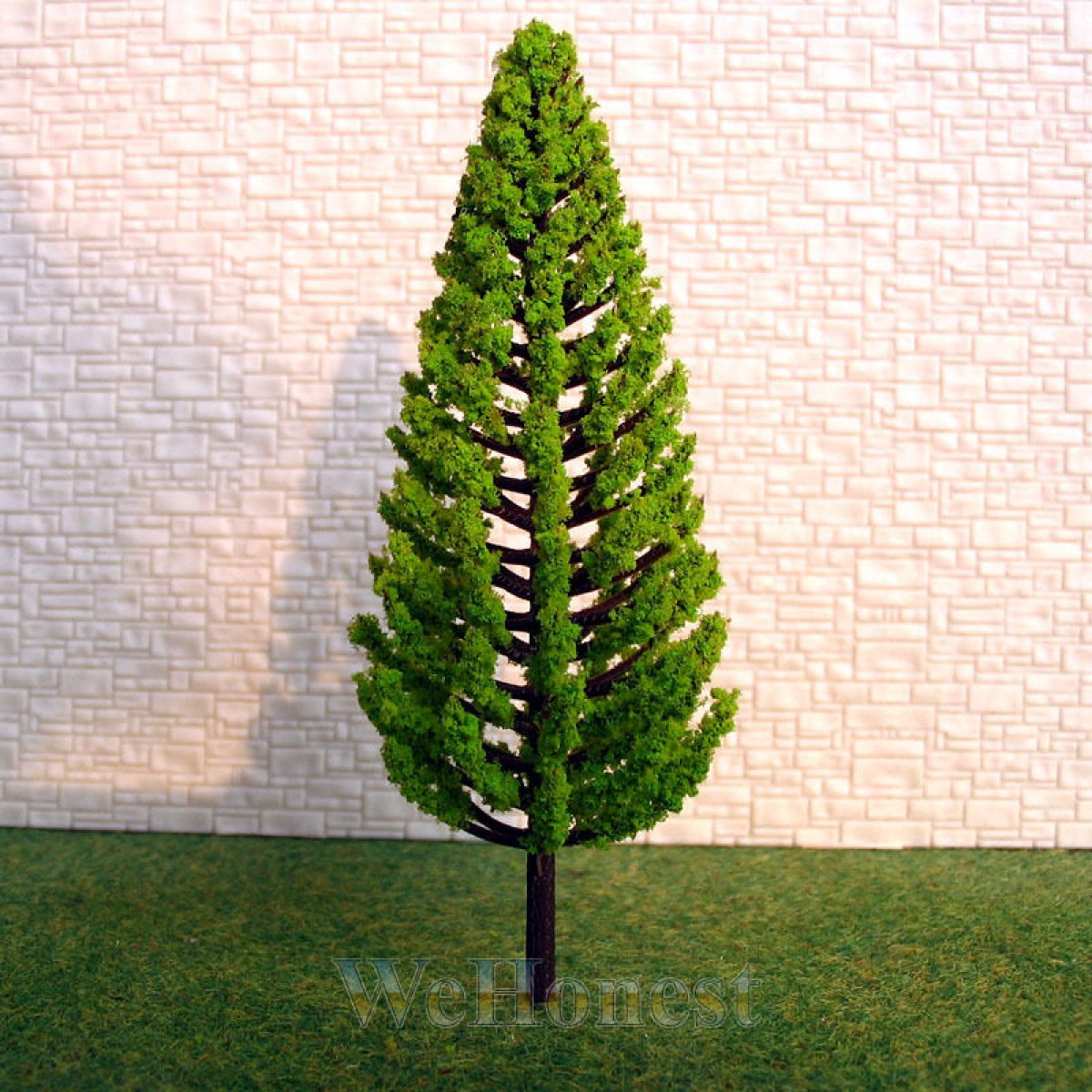 10 pcs OO or HO scale Bright Gree Pine Trees #C11040